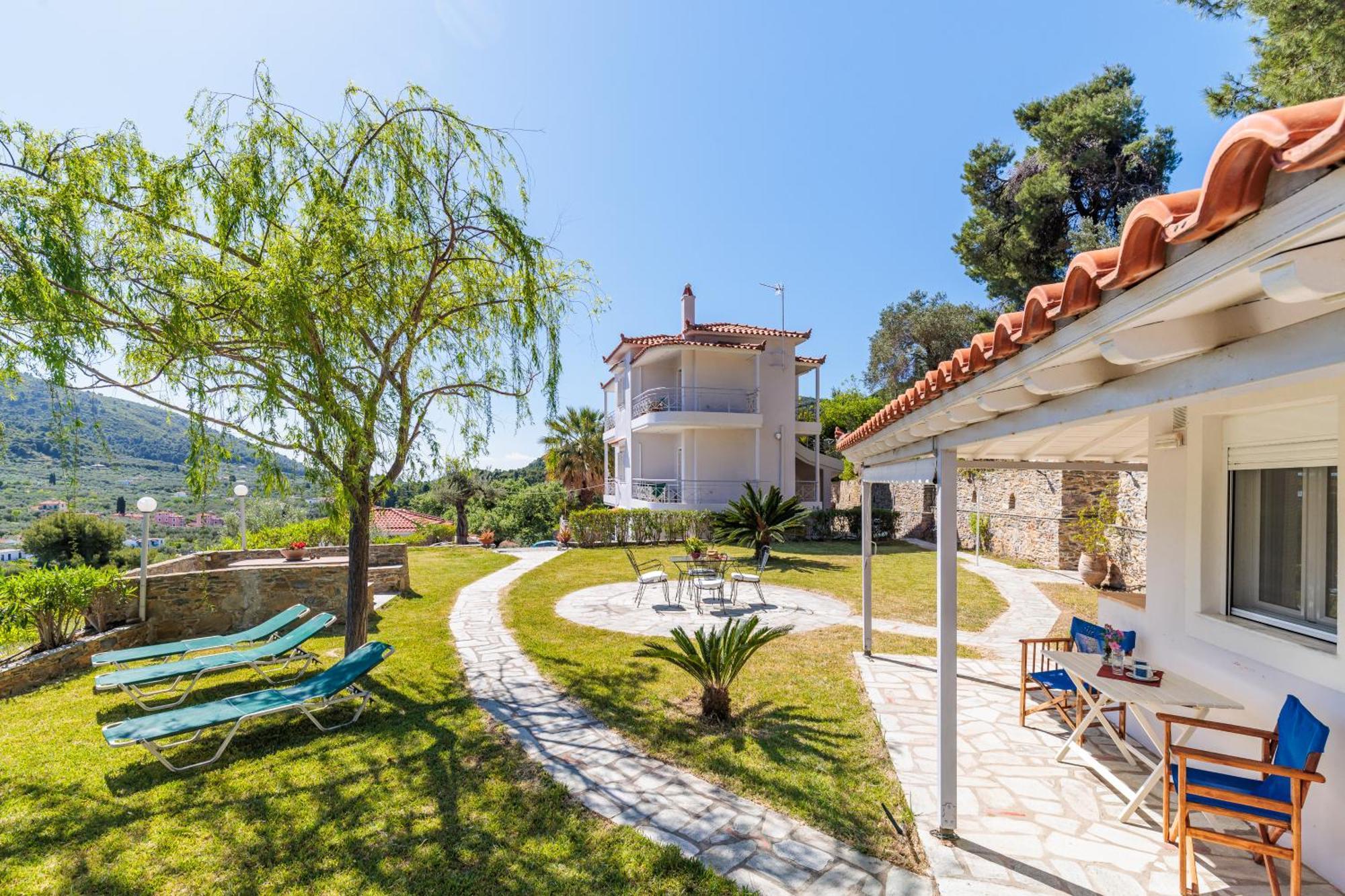 Likasti Apartment Skopelos Town Ngoại thất bức ảnh