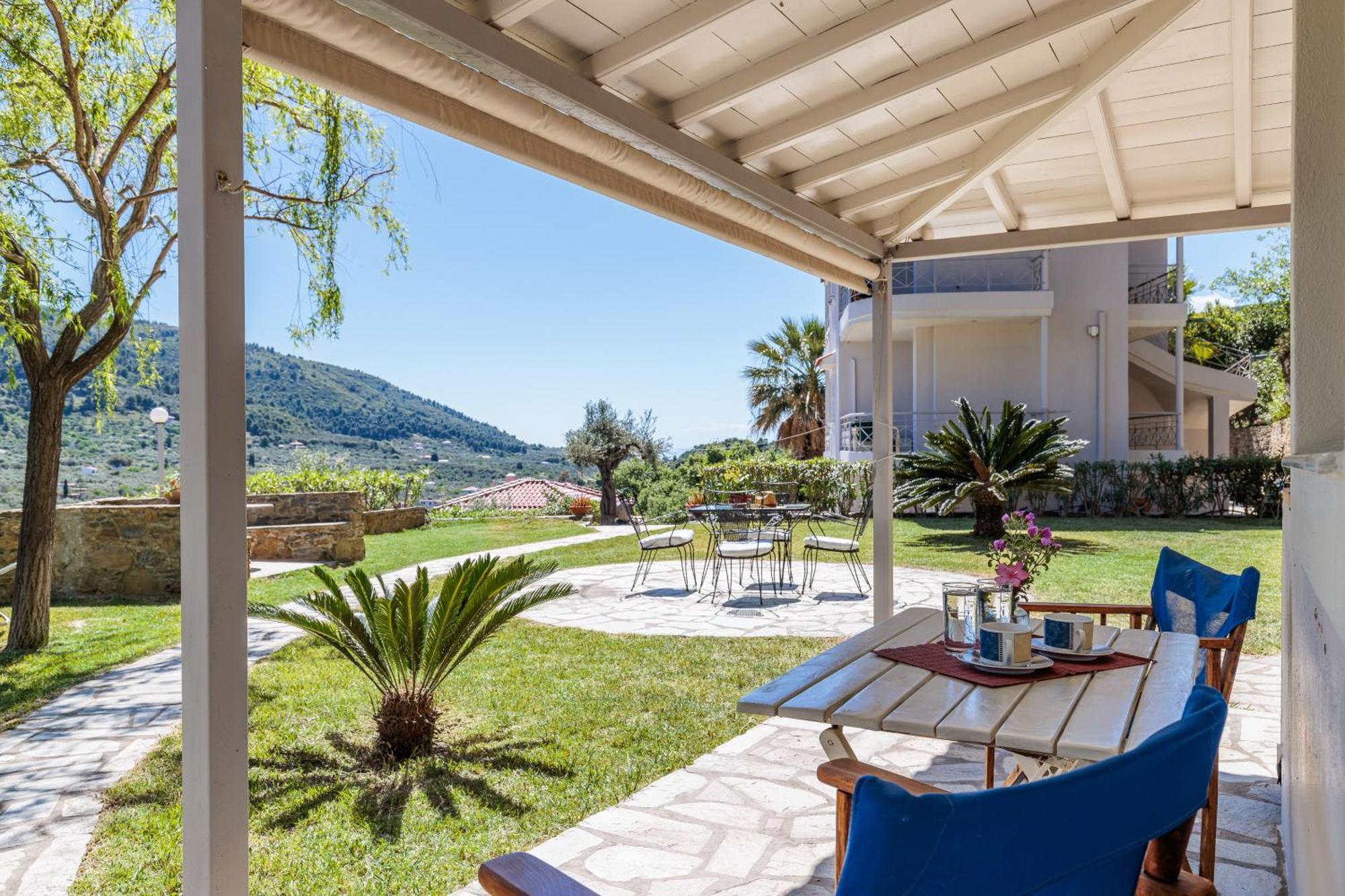 Likasti Apartment Skopelos Town Ngoại thất bức ảnh