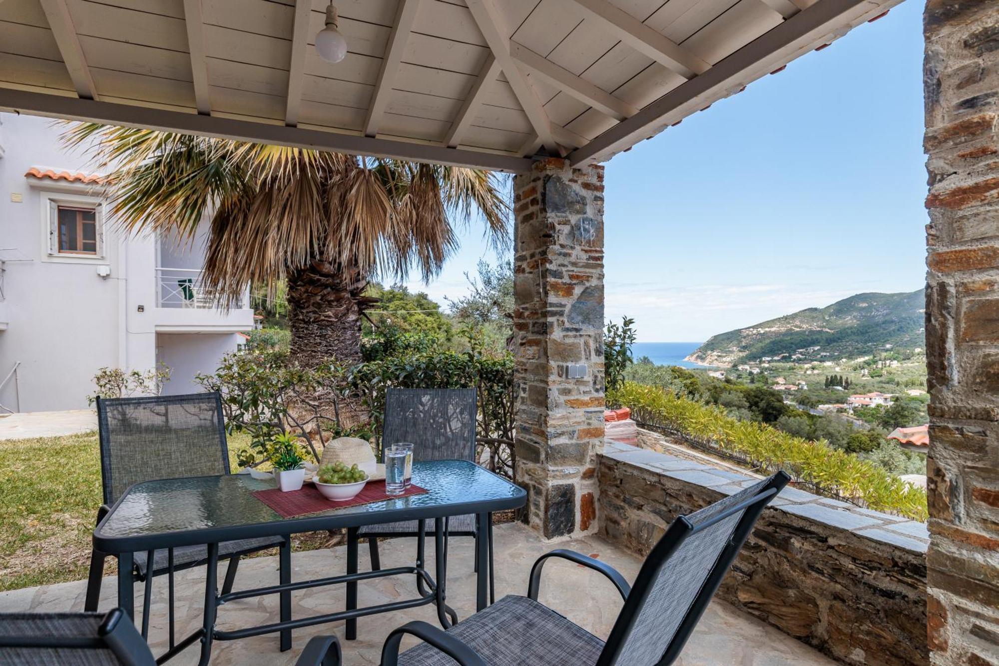 Likasti Apartment Skopelos Town Ngoại thất bức ảnh