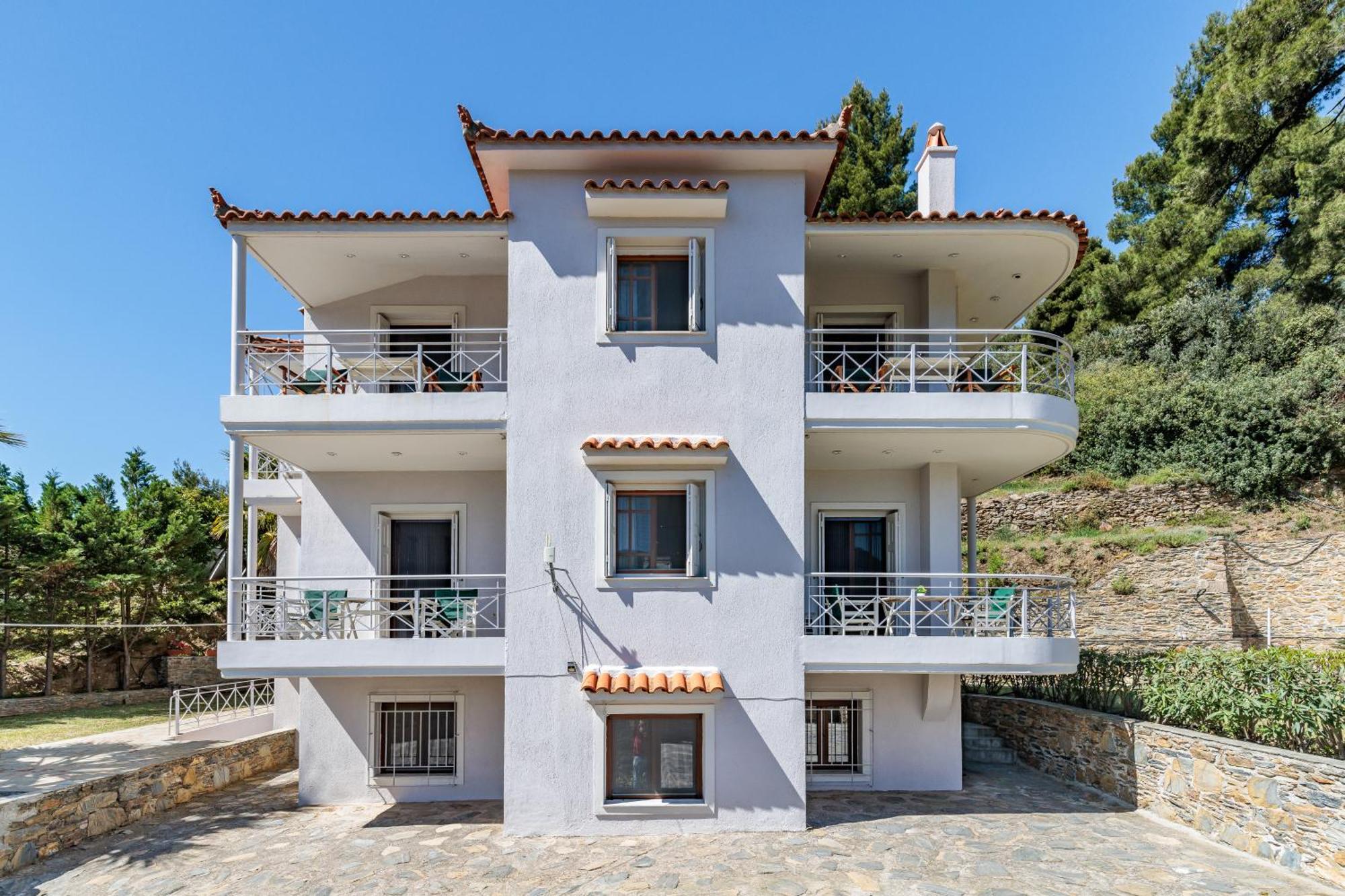 Likasti Apartment Skopelos Town Ngoại thất bức ảnh
